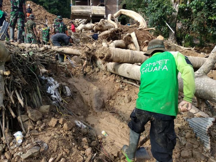Kembali Diterjang Banjir dan Longsor, Dompet Dhuafa Terus Gulirkan Bantuan Logistik dan Siaga Di Sulawesi