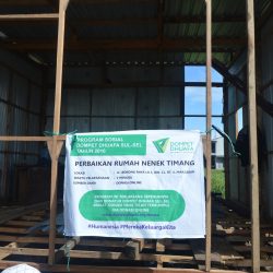 Bantu Nenek Timang Punya Rumah Layak