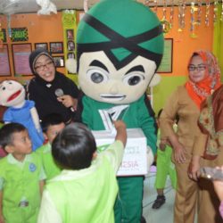 TK Al Muhajirin Ajarkan kepedulian dan Empati kepada Murid melalui Sedekah Dongeng