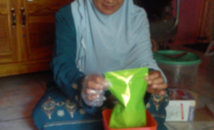 Ibu Kania - PENERIMA MANFAAT DOMPET DHUAFA SULSEL
