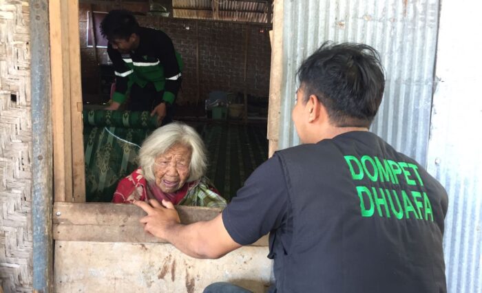 Dompet Dhuafa Bantu Nenek Sawe Pinrang 7