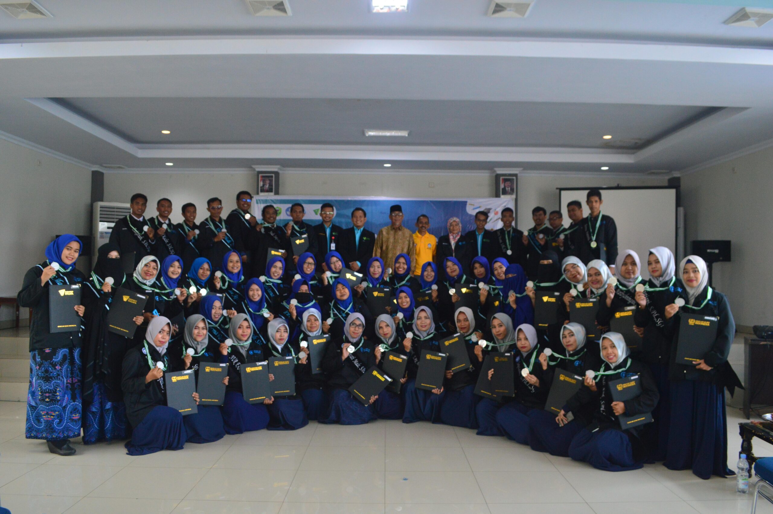 Dompet Dhuafa Sulawesi Selatan Wisuda 59 Guru Program SMT di Kota Parepare dan Kabupaten Barru.